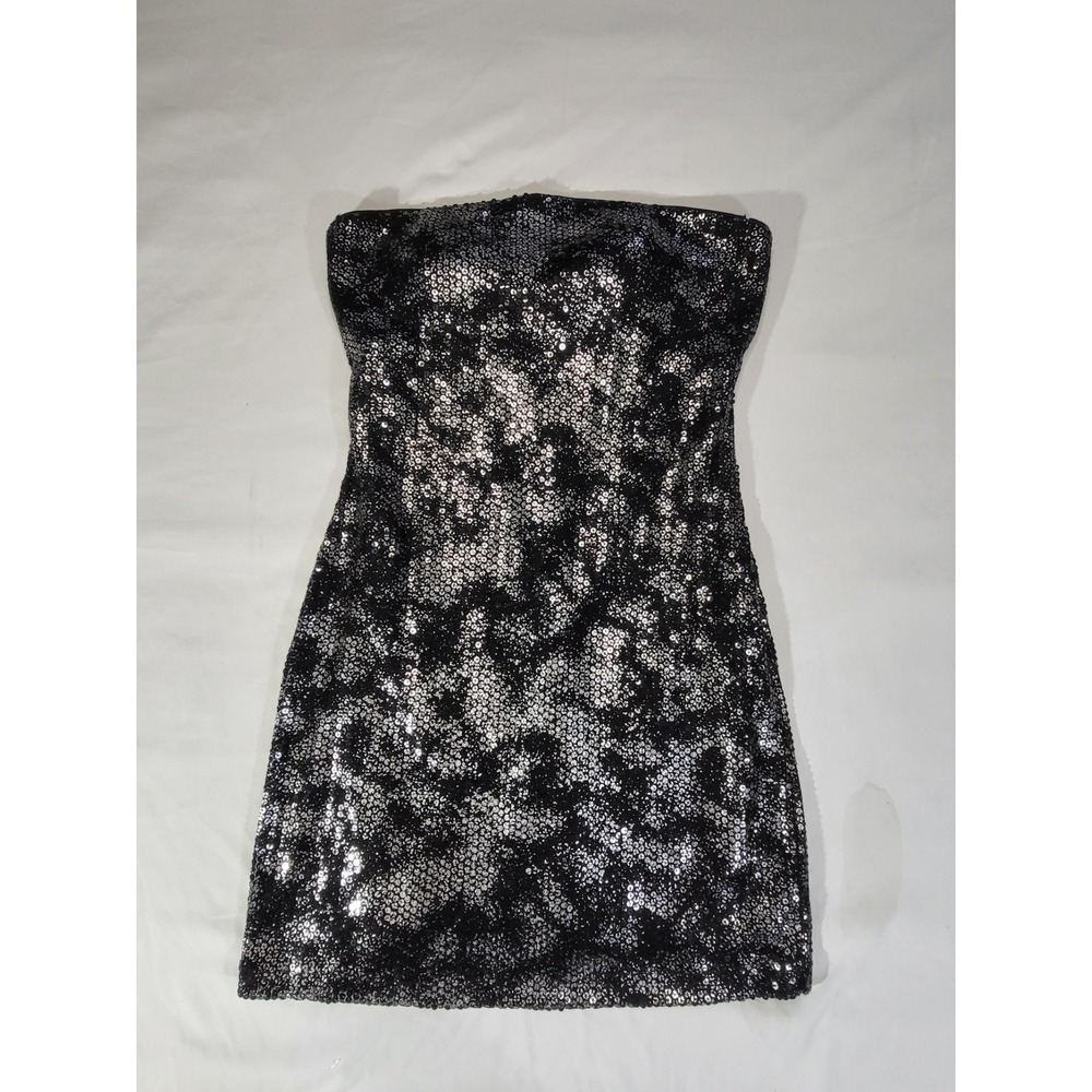 Ruby Rox Black Silver Sequin Strapless Mini Dress Size M IZE97231 Bodycon Party